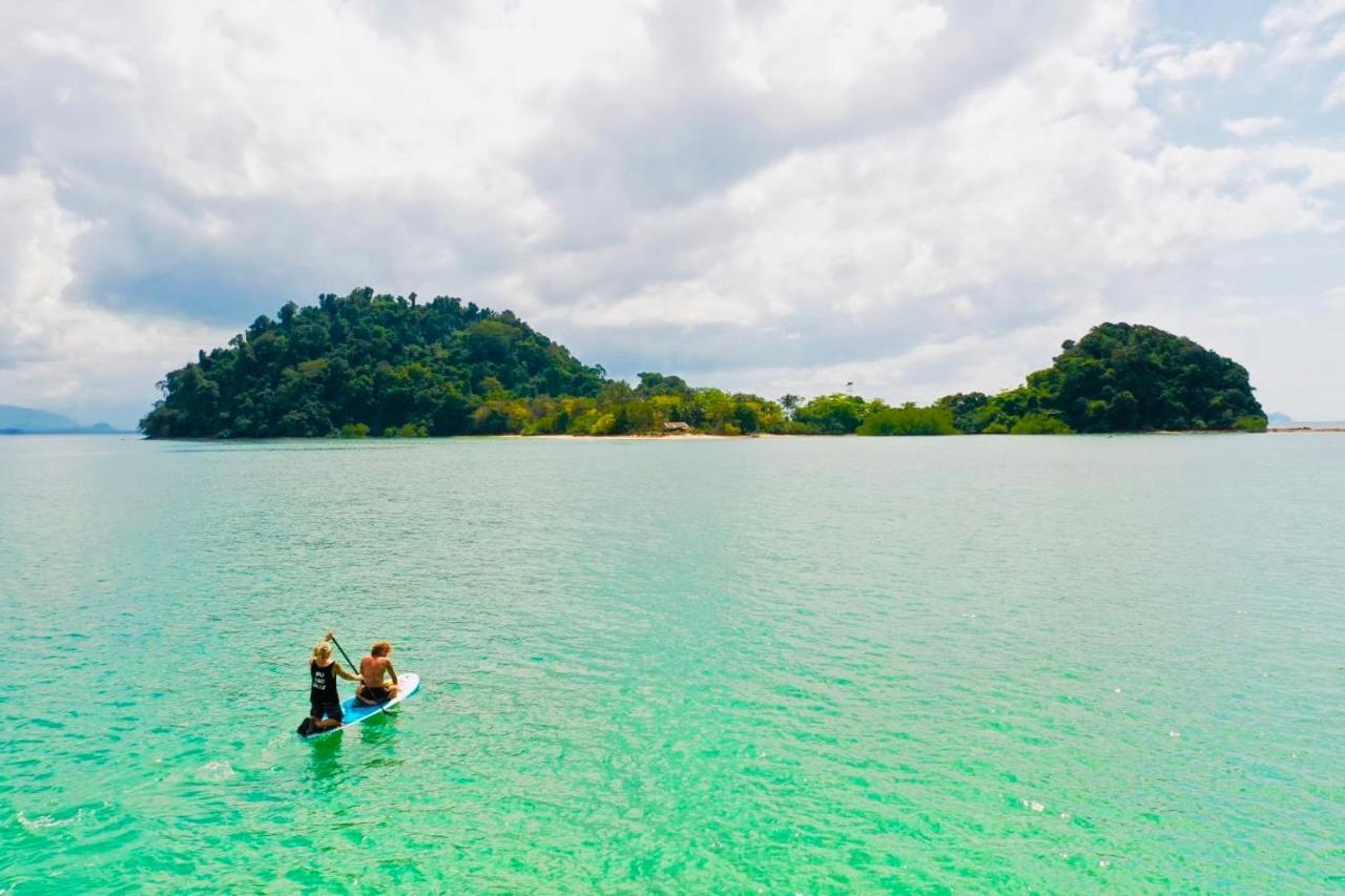 Reggae Island Private Island Hotel Koh Phayam Exterior foto